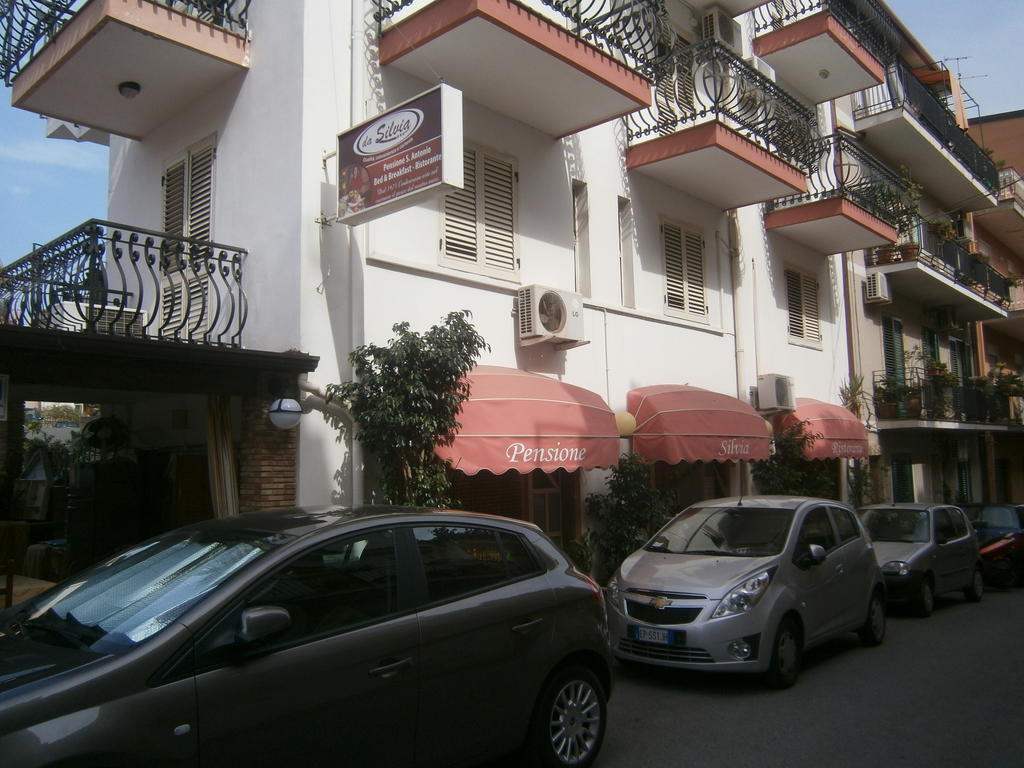 Pensione S. Antonio Ristorante Silvia Фурчи-Сикуло Экстерьер фото